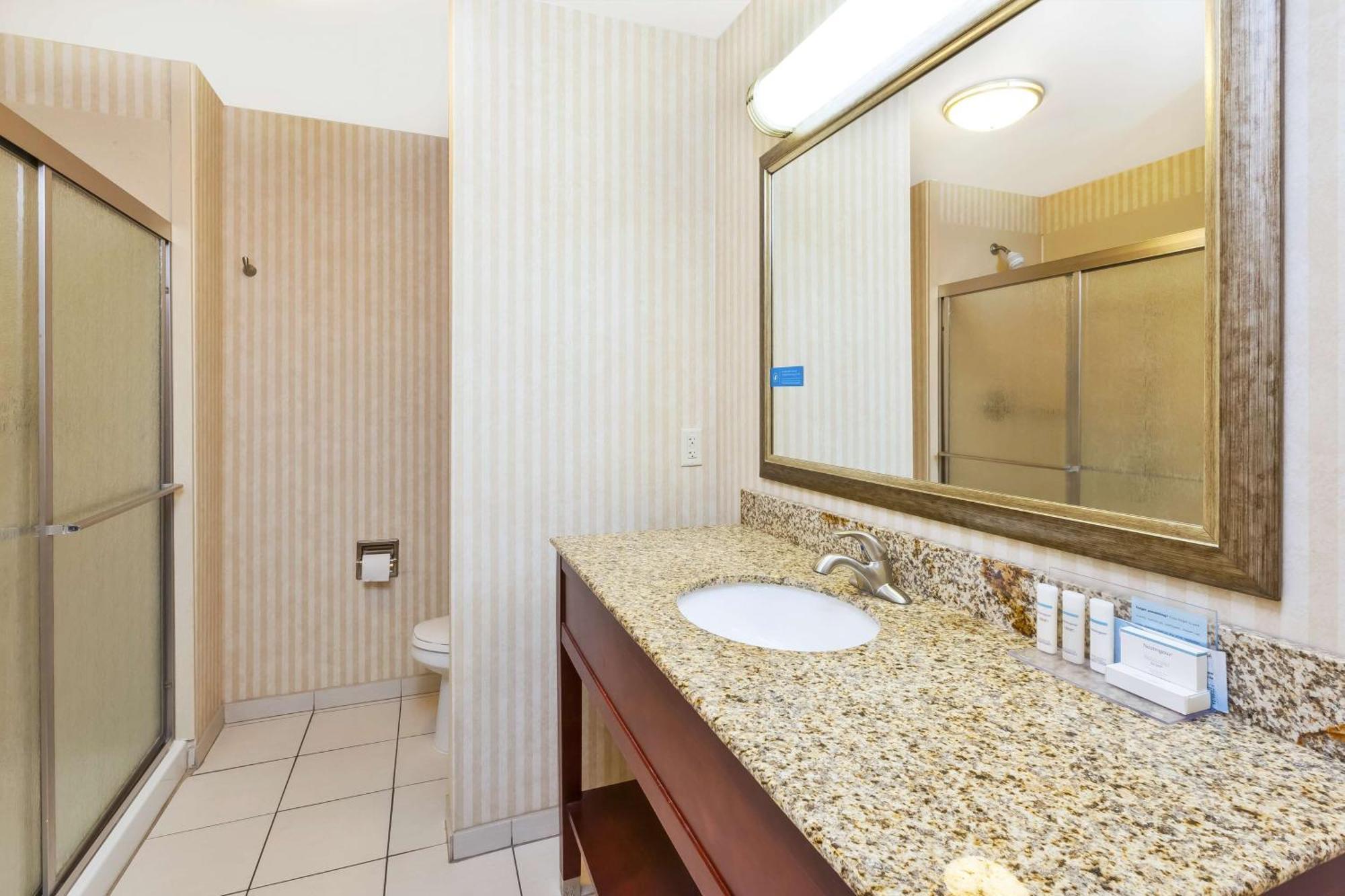 Hampton Inn Detroit/Southgate Kültér fotó